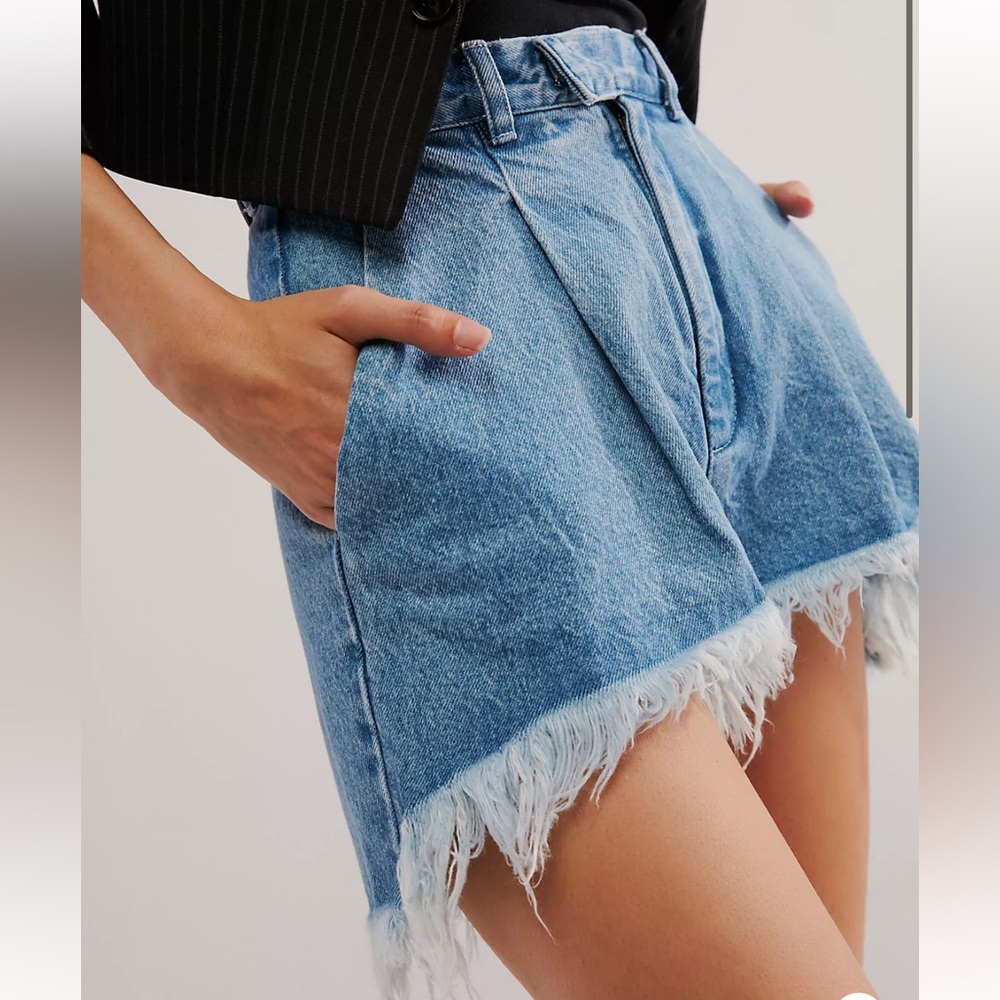 KSENIASCHNAIDER Ripped Denim Shorts Size XS